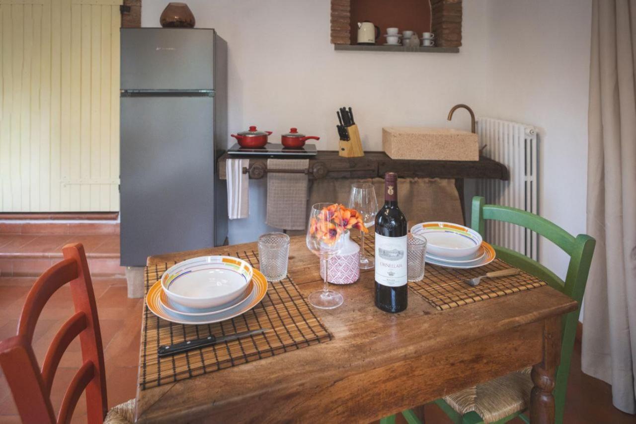 Podere San Filippo B&B-Apartment-Pet Friendly-Rent Bike And Bike Friendly ビッボーナ 部屋 写真
